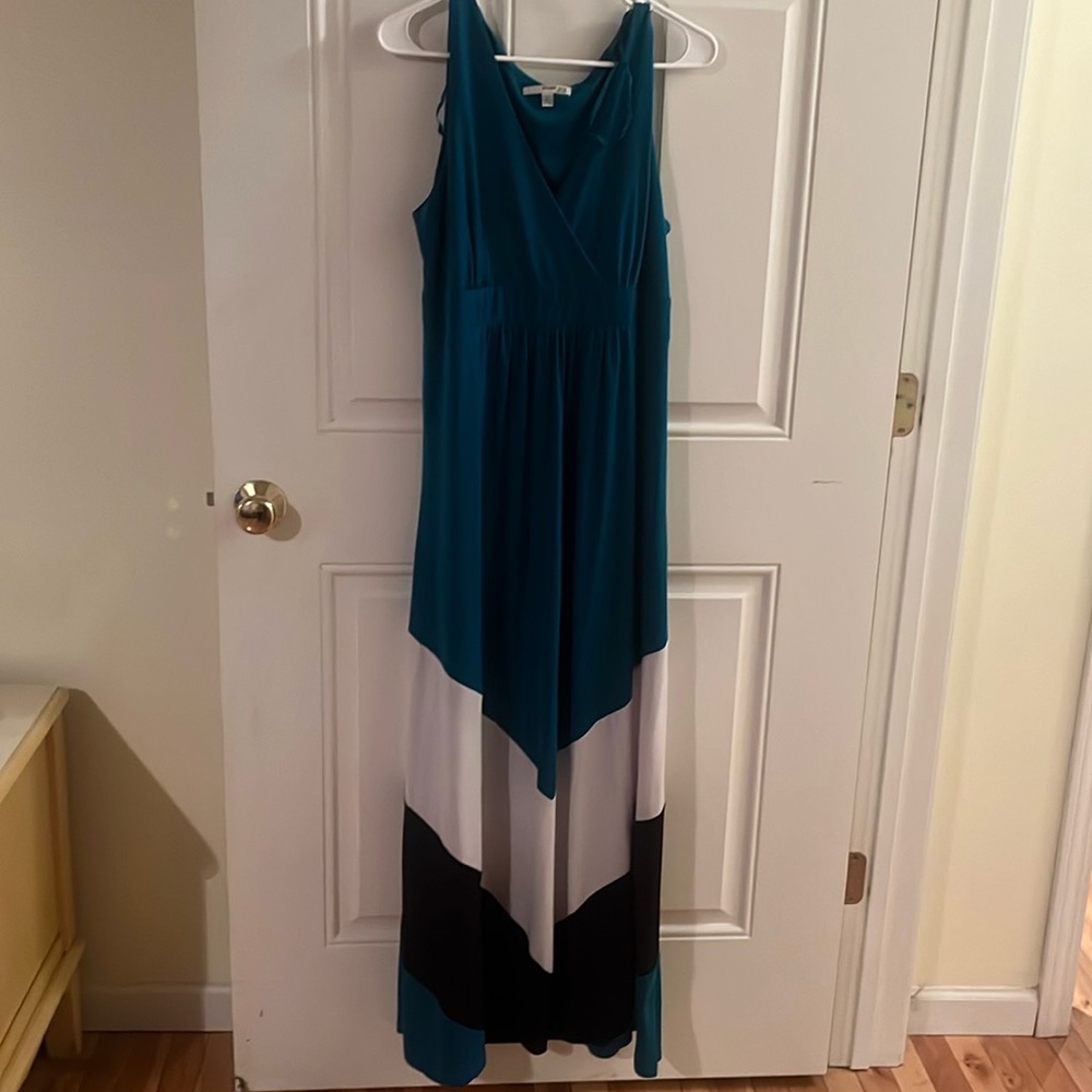 Studio One New York - Size L - Maxi Dress - Teal with White and Black in Skirt
